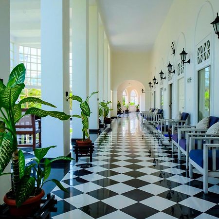 Chanakya Bnr Hotel Puri Eksteriør billede